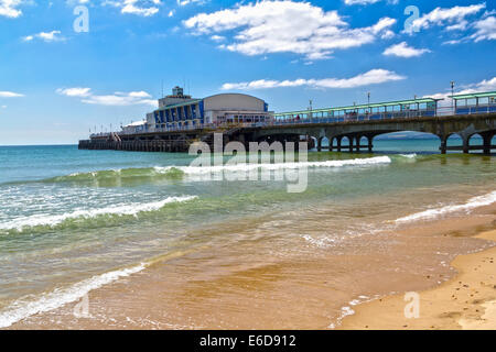 La plage et la jetée de Bournemouth Dorset England UK Europe Banque D'Images