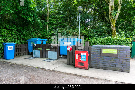 L'élimination des déchets, recyclage, l'eau et le feu sur les installations de camping Caravan Club en Angleterre, Royaume-Uni. Banque D'Images