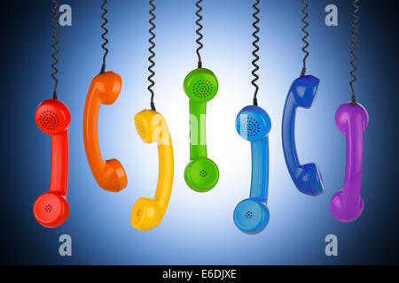 Rangée de combinés colorés Banque D'Images