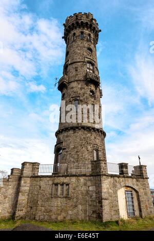 Imagée tower Decinsky Sneznik (723 m) sur la montagne du même nom. Il est l'un des plus anciens tour de perspective sur la République tchèque. Decin, République tchèque, le 14 octobre 2013. (Photo/CTK Jiri Castka) Banque D'Images