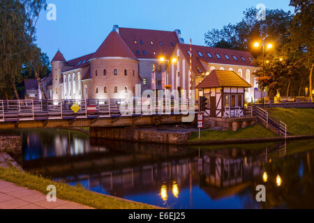 Château et pont tournant à Gizycko Pologne Banque D'Images