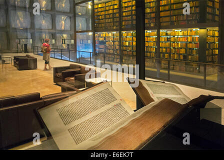 Bible de Gutenberg à la Beinecke Rare Book and Manuscript Library de Yale New Haven Banque D'Images