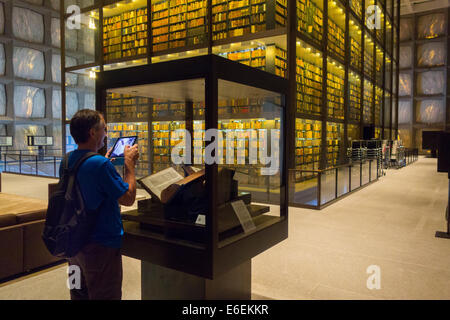 Bible de Gutenberg à la Beinecke Rare Book and Manuscript Library de Yale New Haven Banque D'Images