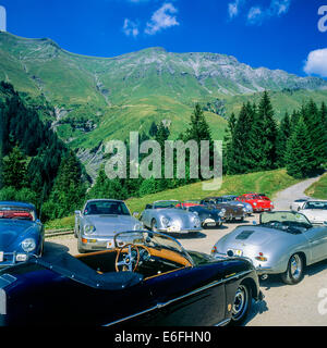 Voitures Porsche Classic rally Morzine Savoie Alpes France Europe Banque D'Images