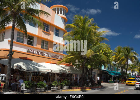 WALDORF TOURS HÔTEL (©ALBERT ANIS 1937) OCEAN DRIVE SOUTH BEACH MIAMI BEACH FLORIDA USA Banque D'Images