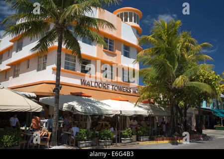 WALDORF TOURS HÔTEL (©ALBERT ANIS 1937) OCEAN DRIVE SOUTH BEACH MIAMI BEACH FLORIDA USA Banque D'Images