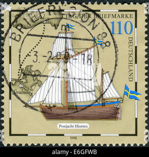 Allemagne - circa 1998 : timbre-poste imprimé en Allemagne, indique la poste voile, "Hiorten", vers 1998 Banque D'Images