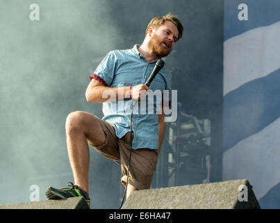 Leeds, UK. 23 août, 2014. Roughton "Rou" Reynolds de Enter Shikari joue sur la scène à la Leeds Festival à Bramham Park le 23 août 2014 à Leeds, Royaume-Uni. Crédit : Sam Kovak/Alamy Live News Banque D'Images