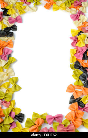 Frane de pâtes farfalles multicolores Banque D'Images