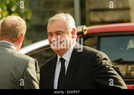 Londonderry, en Irlande du Nord. 24 août 2014 - Eamon Holmes assiste à l'enterrement de l'Irlande du Nord broadcaster Gerry Anderson Crédit : Stephen Barnes/Alamy Live News Banque D'Images