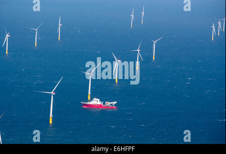 Gwynt y Mor parc éolien offshore la baie de Llandudno Mer d'Irlande du Nord du Pays de Galles, Royaume-Uni Banque D'Images