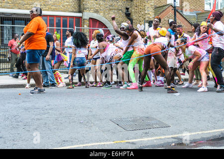 Notting Hill Carnival 2014, Journée des enfants le dimanche Banque D'Images