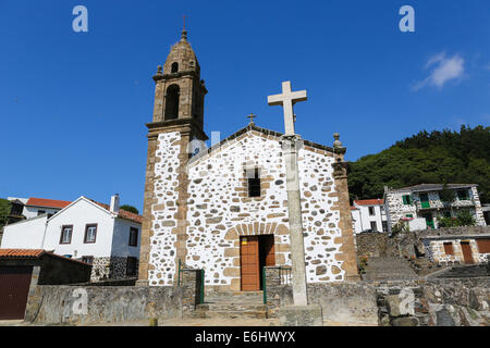 Église de San Andrés de Teixido en Galice, Espagne, dans la région de Rias Altas. Cette église est un célèbre lieu de pélerinage sur les mos Banque D'Images