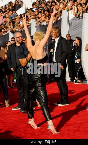 Inglewood, CA. 24 août, 2014. au niveau des arrivées pour les MTV Video Music Awards (VMA) 2014, le Forum, Inglewood, CA 24 août 2014. Photo par : Elizabeth Goodenough/Everett Collection/Alamy Live News Banque D'Images