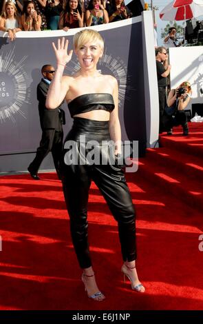 Inglewood, CA. 24 août, 2014. au niveau des arrivées pour les MTV Video Music Awards (VMA) 2014, le Forum, Inglewood, CA 24 Août 2014 Crédit : © Elizabeth Goodenough/Everett Collection/Alamy Live News Banque D'Images