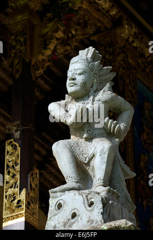 Statue temple Dieu Pura Taman Ayun Mengwi Bali Indonesia Banque D'Images