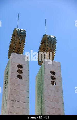 Monument à la révolution des Œillets dans le parc Edouard VII à Lisbonne la capitale et la plus grande ville du Portugal Banque D'Images