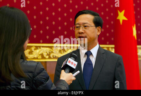 Canberra, Australie. 26 août, 2014. L'ambassadeur chinois en Australie Dernières informations parle à Xinhua à l'ambassade de Chine à Canberra, Australie, le 26 août 2014. Homme politique australien Clive Palmer le mardi des excuses à l'ambassade de Chine à Canberra pour l'appel 'chinois bastards' et 'mongrels' dans une entrevue avec les médias. © Jin Linpeng/Xinhua/Alamy Live News Banque D'Images