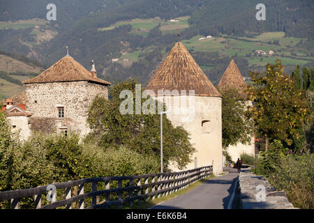 Mur de la ville, Glurns, vallée Vinschgau, Alto Adige, Italie Banque D'Images