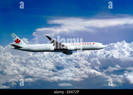 Air Canada, Boeing 777-333 ER, en vol Banque D'Images