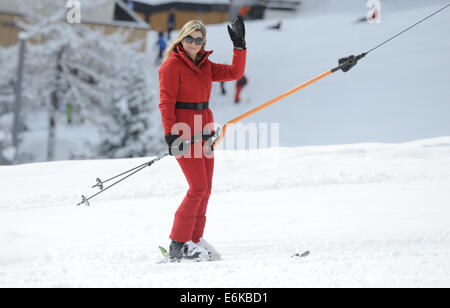 La famille royale néerlandaise sur leurs vacances d'hiver chaque année à Lech. Comprend : Reine Maxima Où : Lech, Autriche Quand : 17 Mars 2014 Banque D'Images