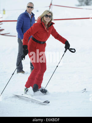 La famille royale néerlandaise sur leurs vacances d'hiver chaque année à Lech. Comprend : Reine Maxima Où : Lech, Autriche Quand : 17 Mars 2014 Banque D'Images