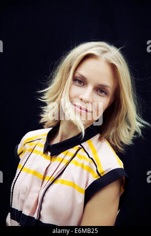 Portrait of woman smiling Banque D'Images