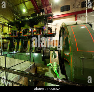 Rivière Don machine à vapeur au détail à Kelham Island Museum industrielle, Sheffield, Royaume-Uni Banque D'Images