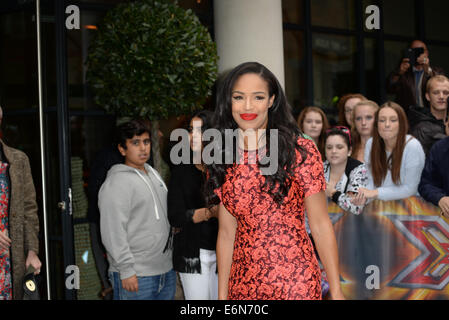 Londres, Royaume-Uni. 27 août, 2014. SXtra présentateur Facteur Sarah-Jane Crawford assiste au facteur X - lancement presse Au Ham Yard Hotel à Londres. Credit : Voir Li/Alamy Live News Banque D'Images