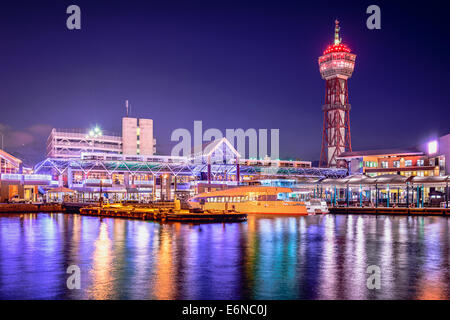 Fukuoka, Japon ville au port. Banque D'Images