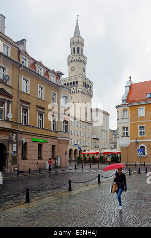 Hôtel de ville à la place de marché (Rynek) à Opole, Pologne, Europe Banque D'Images