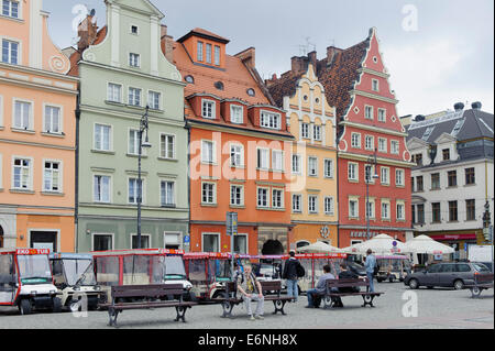 Maisons à pignon au marché du sel (Plac Solny) à Wroclaw, Pologne, Europe Banque D'Images