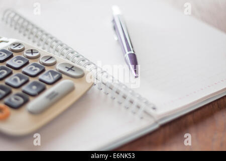 Concept d'affaires avec la calculatrice, stylo et bloc-notes, stock photo Banque D'Images
