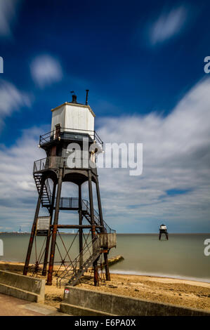 Les phares restaurés de Dovercourt Bay, en mer du Nord, Essex, Royaume-Uni Banque D'Images