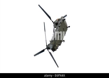 Un hélicoptère Chinook de la Royal Air Force à Chris Evans' CarFest Sud en aide aux enfants dans le besoin Banque D'Images