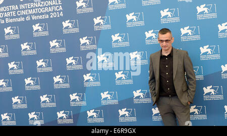 Venise. 29 août, 2014. Ognjen Svilicic directeur pose au cours de l'appel à photo 'ce sont les règles" qui est sélectionné pour la compétition durant les Horizons 71th Venice Film Festival, à Lido de Venise, l'Italie le 29 août. 2014. Credit : Liu Lihang/Xinhua/Alamy Live News Banque D'Images