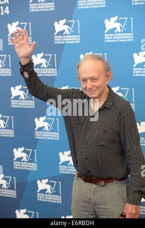 Venise. 29 août, 2014. Frederick Wiseman Directeur nous pose au cours de la photo pour le Lion d'or pour les réalisations de toute une vie de la 71e Festival International du Film de Venise, à Lido de Venise, l'Italie le 29 août. 2014. Credit : Liu Lihang/Xinhua/Alamy Live News Banque D'Images