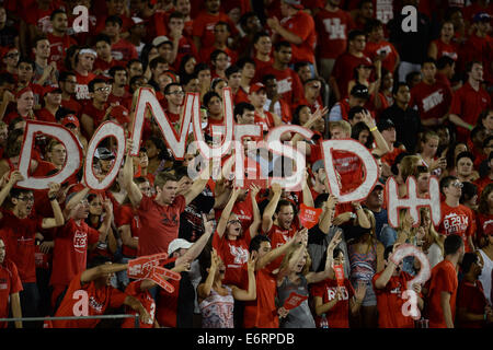 Houston, Texas, USA. 29 août, 2014. Université de Houston Cougars fans au cours du 1er semestre d'un NCAA football match entre l'Université de Houston Cougars et l'UTSA Roadrunners à TDECU Stadium à Houston, TX le 29 août, 2014. Credit : Trask Smith/ZUMA/Alamy Fil Live News Banque D'Images