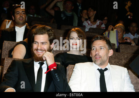 Venise, Italie. 29 août, 2014. Acteurs Andrew Garfield (L) et Emma Stone assister à la première de '99' maisons lors de la 71 e Festival du Film de Venise à Venise, Italie, 29 août 2014. Photo : Hubert Boesl - AUCUN FIL - SERVICE/dpa/Alamy Live News Banque D'Images