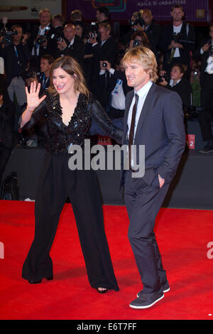 Kathryn Hahn et Owen Wilson qui fréquentent le "il est drôle de cette façon' première mondiale au 71ème Festival International du Film de Venise le 29 août 2014. Banque D'Images