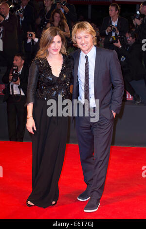 Kathryn Hahn et Owen Wilson qui fréquentent le "il est drôle de cette façon' première mondiale au 71ème Festival International du Film de Venise le 29 août 2014. Banque D'Images