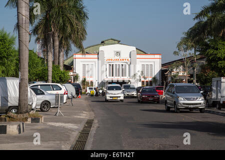 Yogyakarta, Java, Indonésie. La gare principale de la ville. Banque D'Images