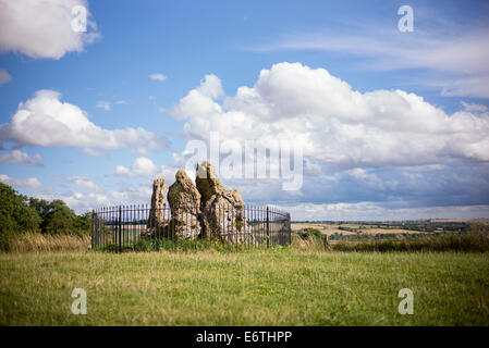 Le Rollright stones, Le Whispering Knights, Oxfordshire, Angleterre. Banque D'Images