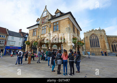 La Guildhall ou beurre Cross Cathedral Square Poole Dorset UK Banque D'Images