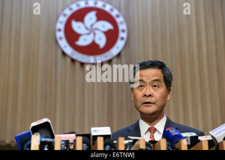 Hong Kong. 31 août, 2014. Hong Kong Chef de la C Y Leung parle tout en répondant aux journalistes à Hong Kong, Chine du sud, le 31 août 2014. Source : Xinhua/Alamy Live News Banque D'Images