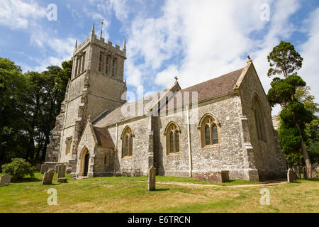 Église de Lulworth dans les motifs de la succession, à l'Ouest, Lulworth Dorset, Angleterre Banque D'Images