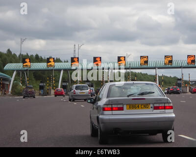 Véhicule, expressway, trafic, route, autoroute, péage, porte Banque D'Images