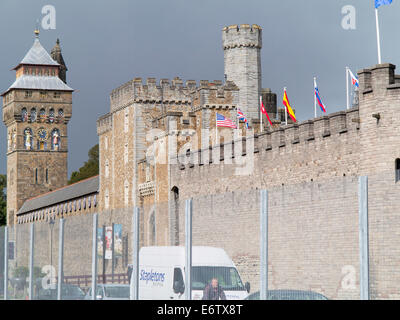 Cardiff, Wales, UK - 29 août 2014 : les barrières de sécurité en place dans la région de Cardiff pour le sommet de l'Otan, Newport, 2014 Banque D'Images