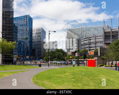 Bureau moderne sur le développement en plus de Gallowgate Saint James' Park Newcastle Banque D'Images