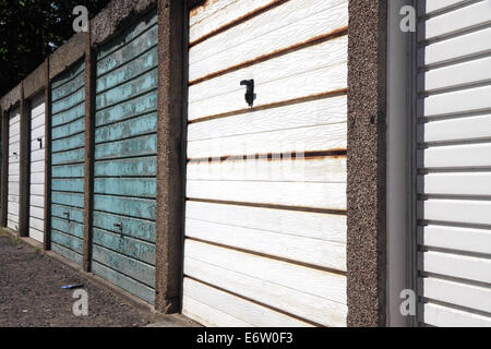 Rangée de lock-up garages, St Andrews, Scotland Banque D'Images